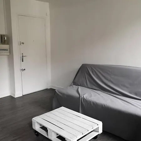 Studio Plein Sud, 23 M2 * 马尔利港